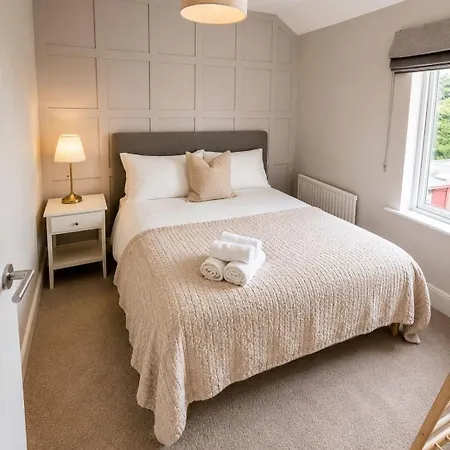 Three Bedroom In Town Centre 度假居 基拉尼